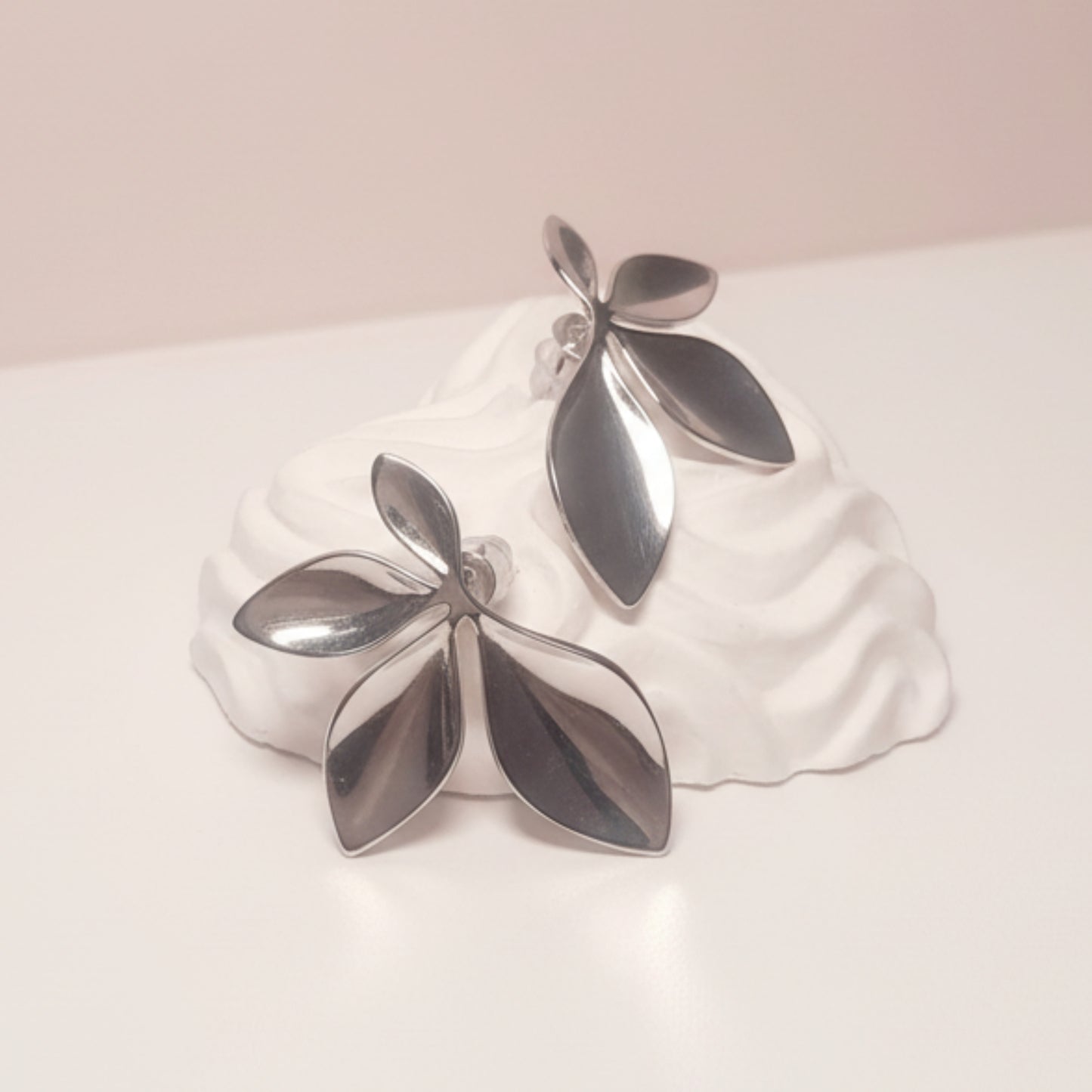 FLOWER EARRINGS