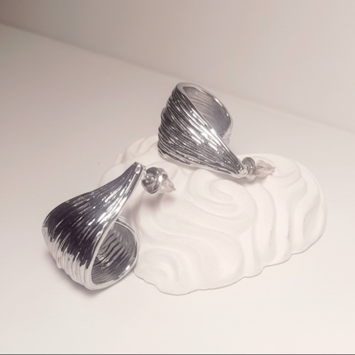 ORECCHINI NIVA IN ACCIAIO SILVER