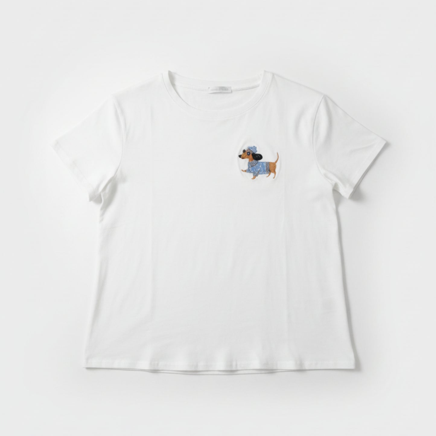 T-SHIRT BIANCA CON BASSOTTO RICAMATO - MADE IN ITALY - COTONE STRETCH