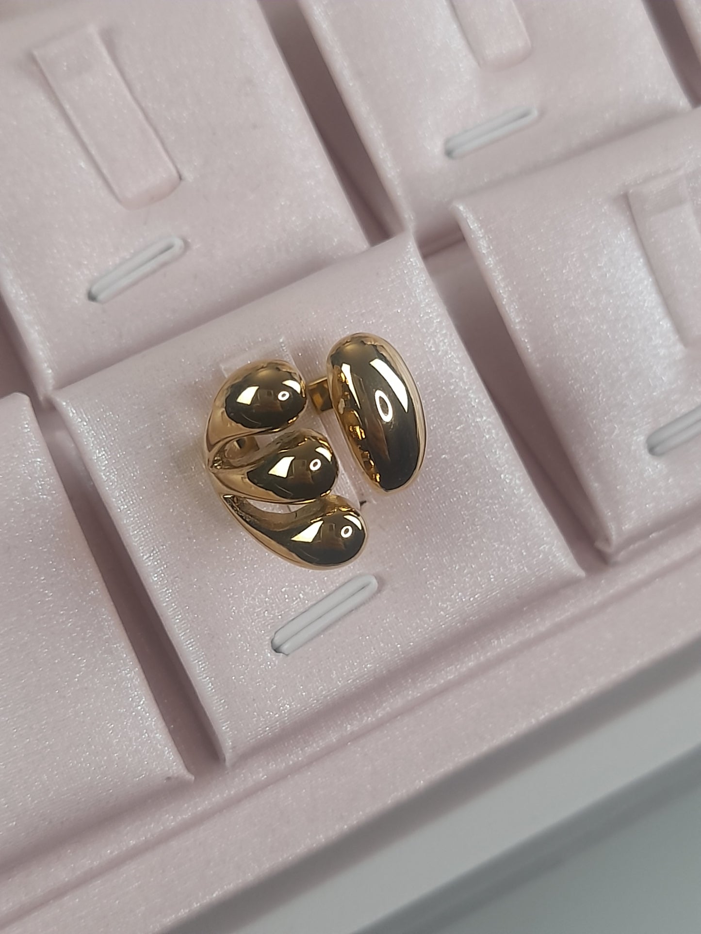 Anello