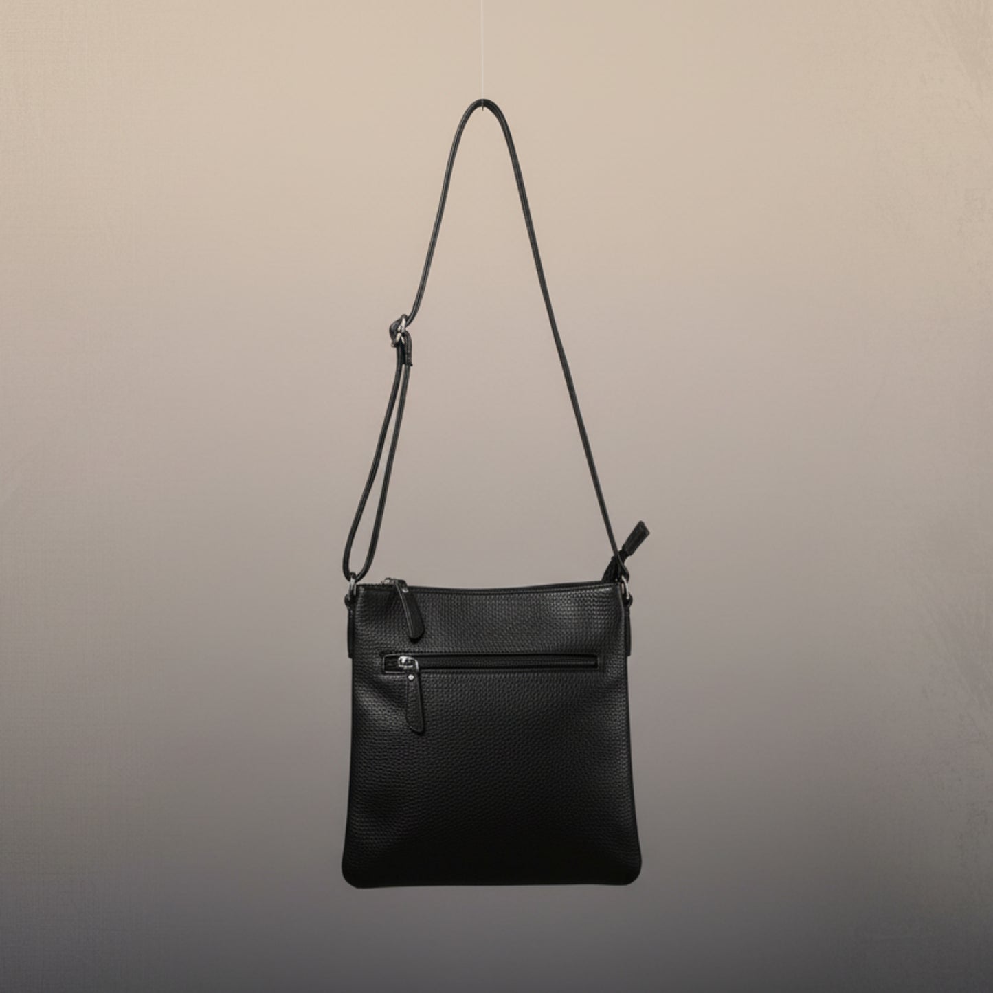 BORSA NERA A TRACOLLA ORGANIZER CON TASCHE E TRACOLLA REGOLABILE