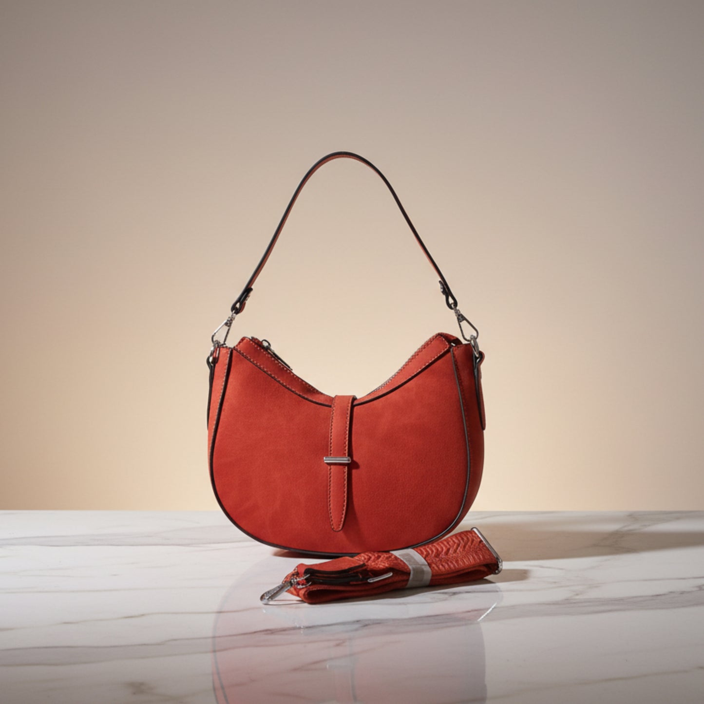 BORSA A MEZZALUNA SCAMOSCIATA ARANCIONE CON DOPPIA TRACOLLA REMOVIBILE