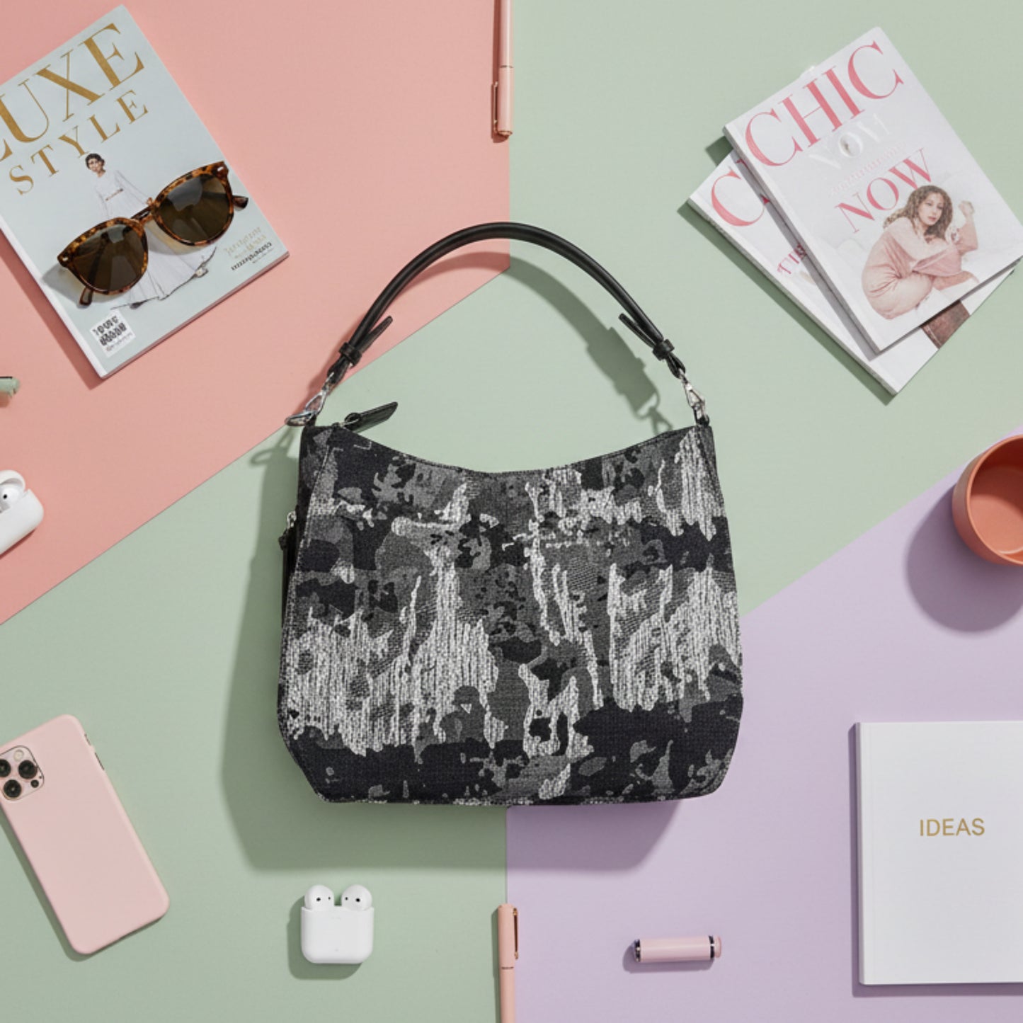 BORSA IN JEANS CAPIENTE CON TRACOLLA REMOVIBILE-PRATICA,MODERNA E DI TENDENZA