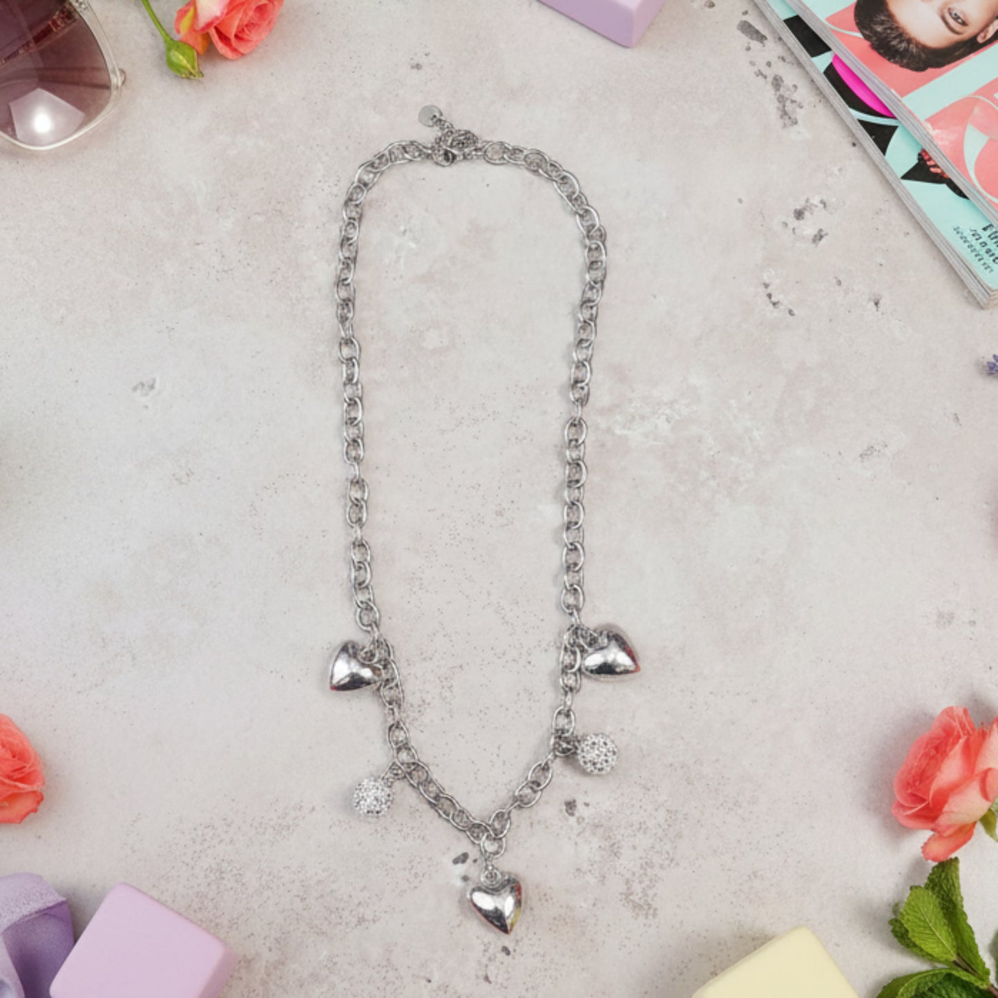 COLLANA ACCIAIO CON CHARM ACUORE E SFERE CON BRILLANTINI-DI TENDEZA