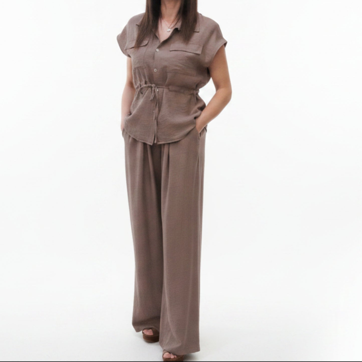COMPLETO ESTIVO FRESCO E LEGGERO, CAMICIA REGOLABILE + PANTALONE LARGO VITA ELASTICA (S-L)