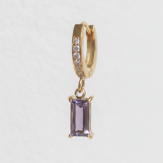 ORECCHINO SINGOLO COLORI DELICATI IN ACCIAIO GOLD CON PUNTI LUCE