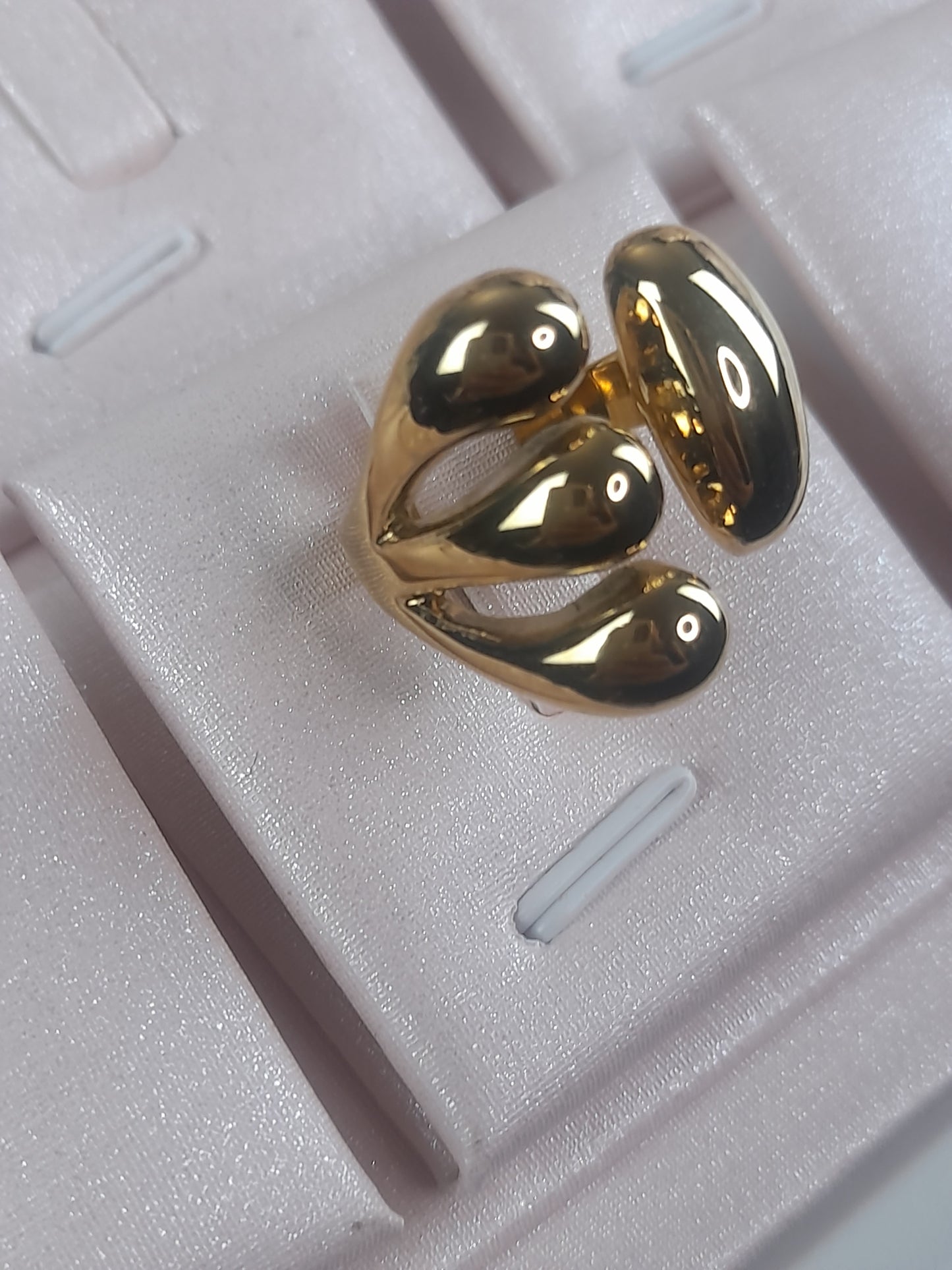 Anello