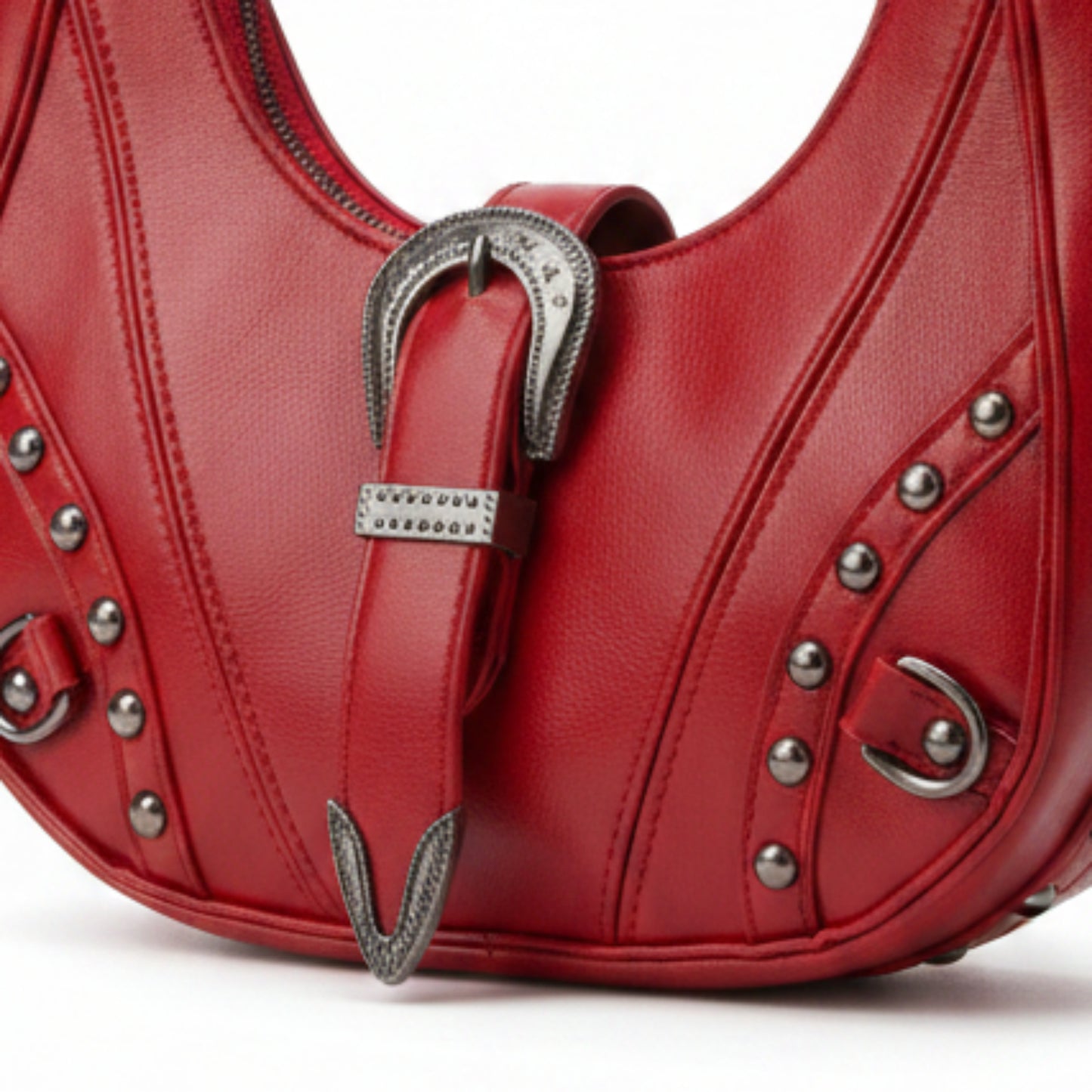BORSA FASHION A MEZZALUNA CON BORCHIE E DOPPIA TRACOLLA