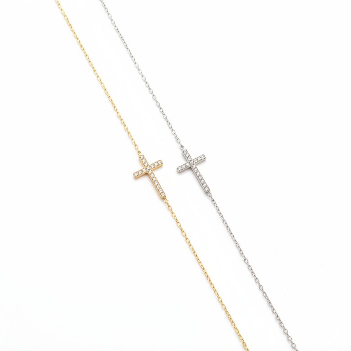 BRACCIALE IN ACCIAIO CON CROCE IN SILVER O GOLD CON BRILLANTINI